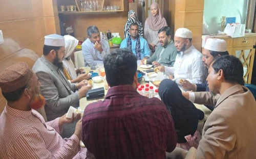 বিজয়ী বিএনপি প্রার্থীর বাড়িতে জামায়াত জোট নেতারা 