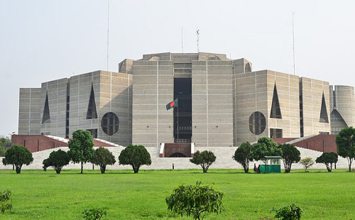 কত বেতন পান সংসদ সদস্যরা? 