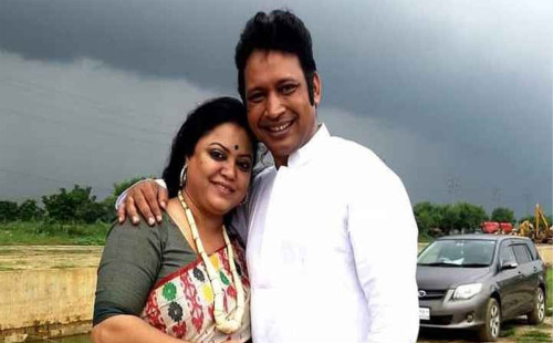 স্ত্রীর চিকিৎসার ব্যয় মেটাতে শখের গাড়ি বিক্রি করলেন অভিনেতা 