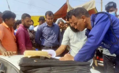 গর্ভবতী গাভী জবাই করে মাংস বিক্রি, রংপুরে যুবকের কারাদণ্ড 