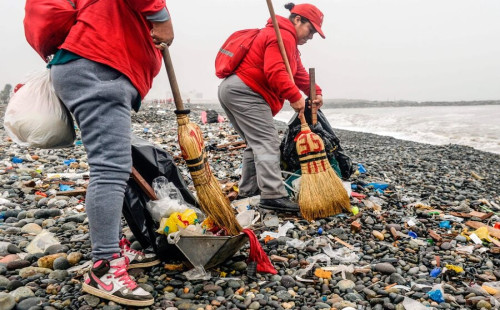 প্লাস্টিক দূষণ রোধে বৈশ্বিক চুক্তির আলোচনা 
