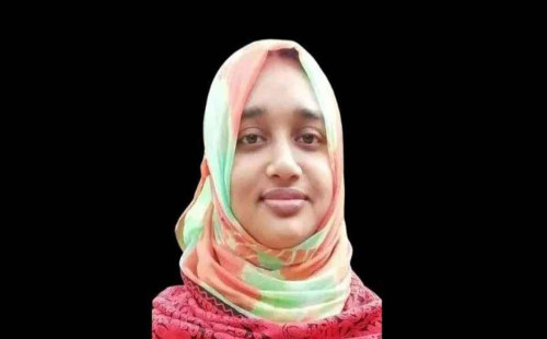 বিশ্ববিদ্যালয় শিক্ষিকার গলা কেটে নিজের গলাতেও ছুরি চালালেন কর্মচারী 