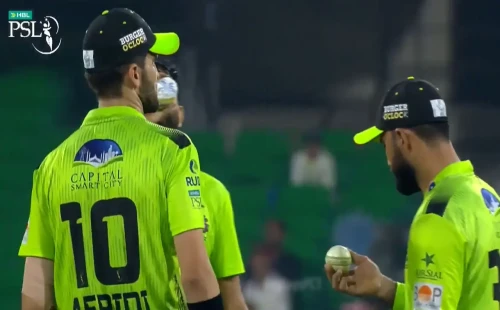 বল টেম্পারিংয়ে জরিমানা, এরপর হার মুস্তাফিজের দলের 